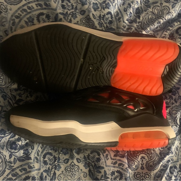 Women's Nike Air Jordan max 200 - Picture 3 of 5